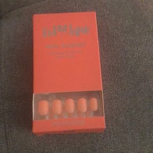 Red Aspen Nail Dashes